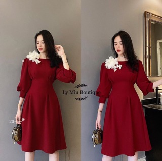 Đầm xoè qua gối