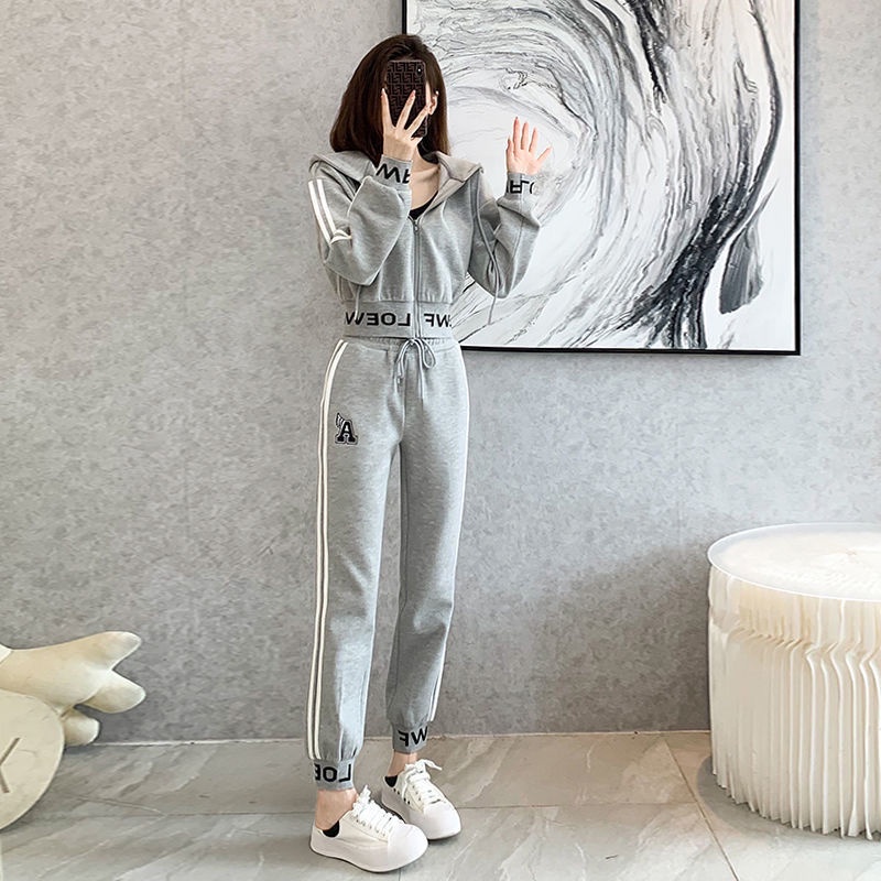 Bộ Đồ Thể Thao Có Mũ Trùm Thêu Chữ Phong Cách Thời Trang Mùa Thu 2022 Mới