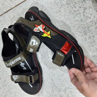Sandal siêu nhân bé trai