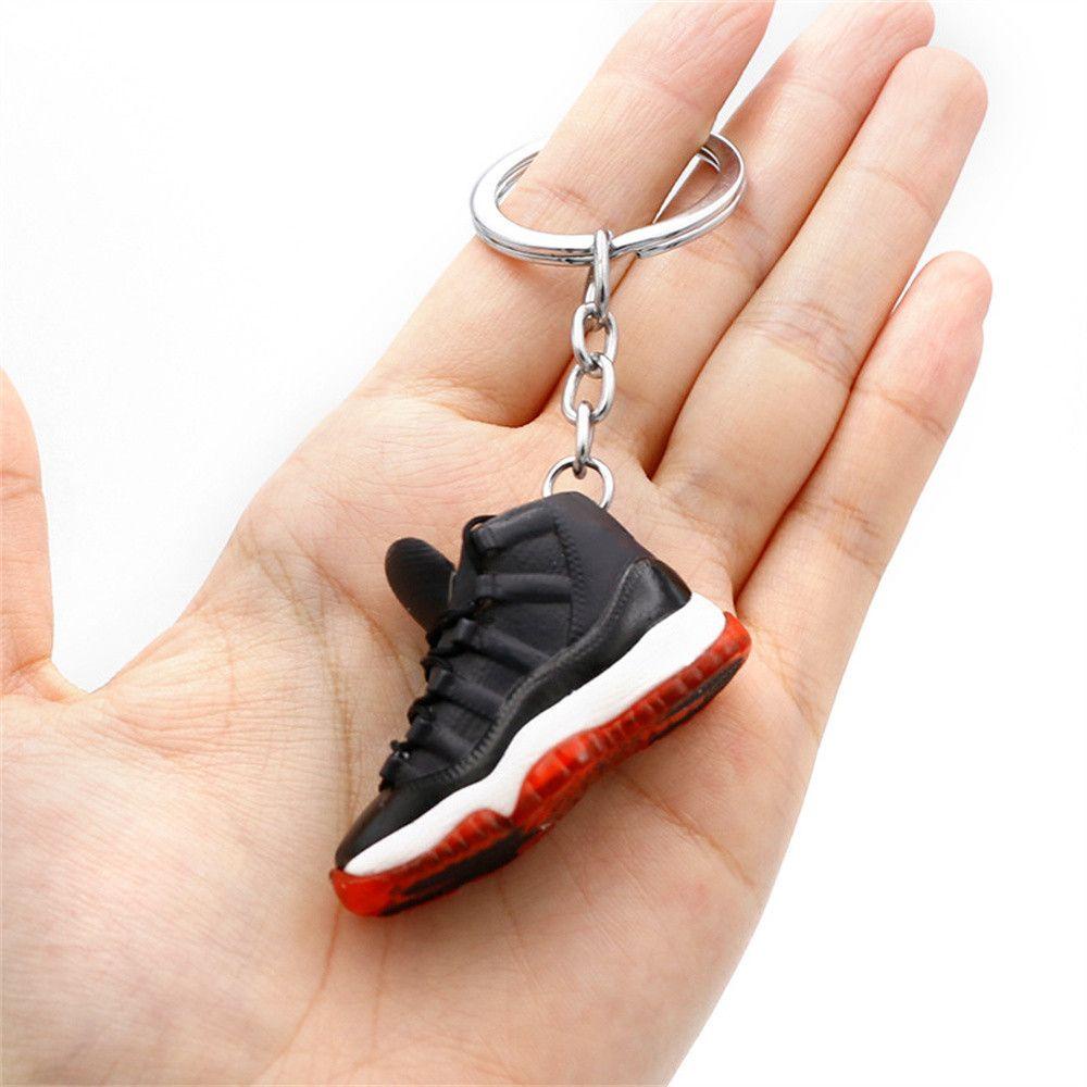 Móc Khóa Hình Đôi Giày Thể Thao 3D Sáng Tạo