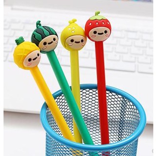 Bút bi mực đen củ quả cute