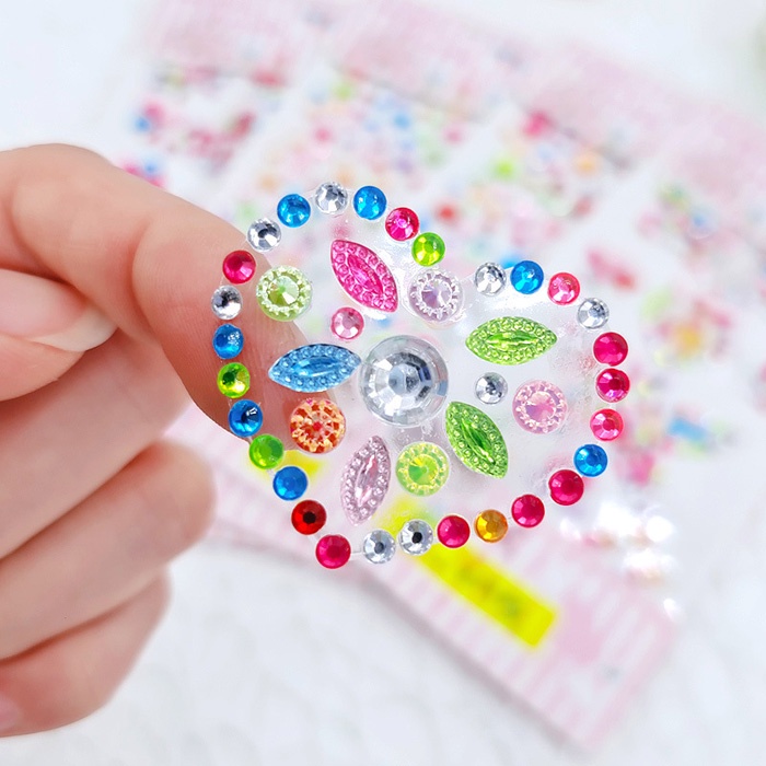 Hạt dán pha lê cho bé trang trí sáng tạo