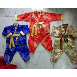 Hanbok bé trai( vàng)