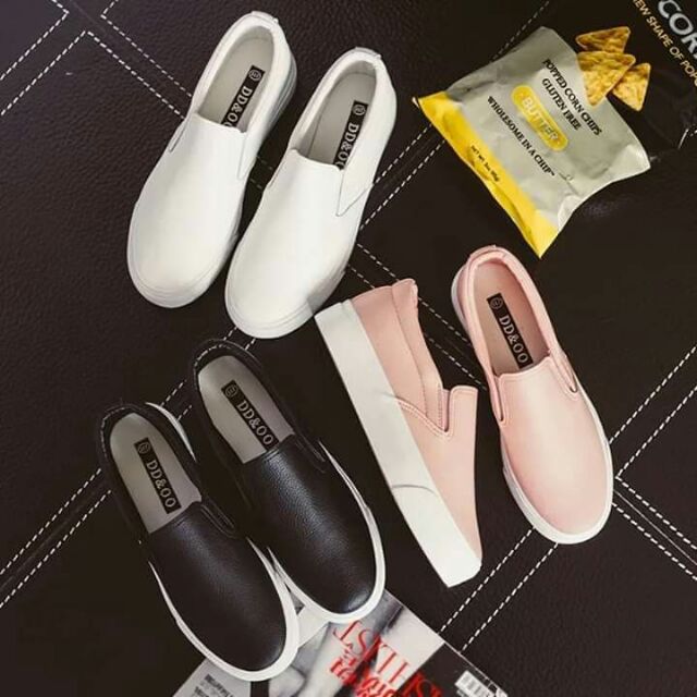 Giày slipon DD&OO . nt e chọn màu và size nhe