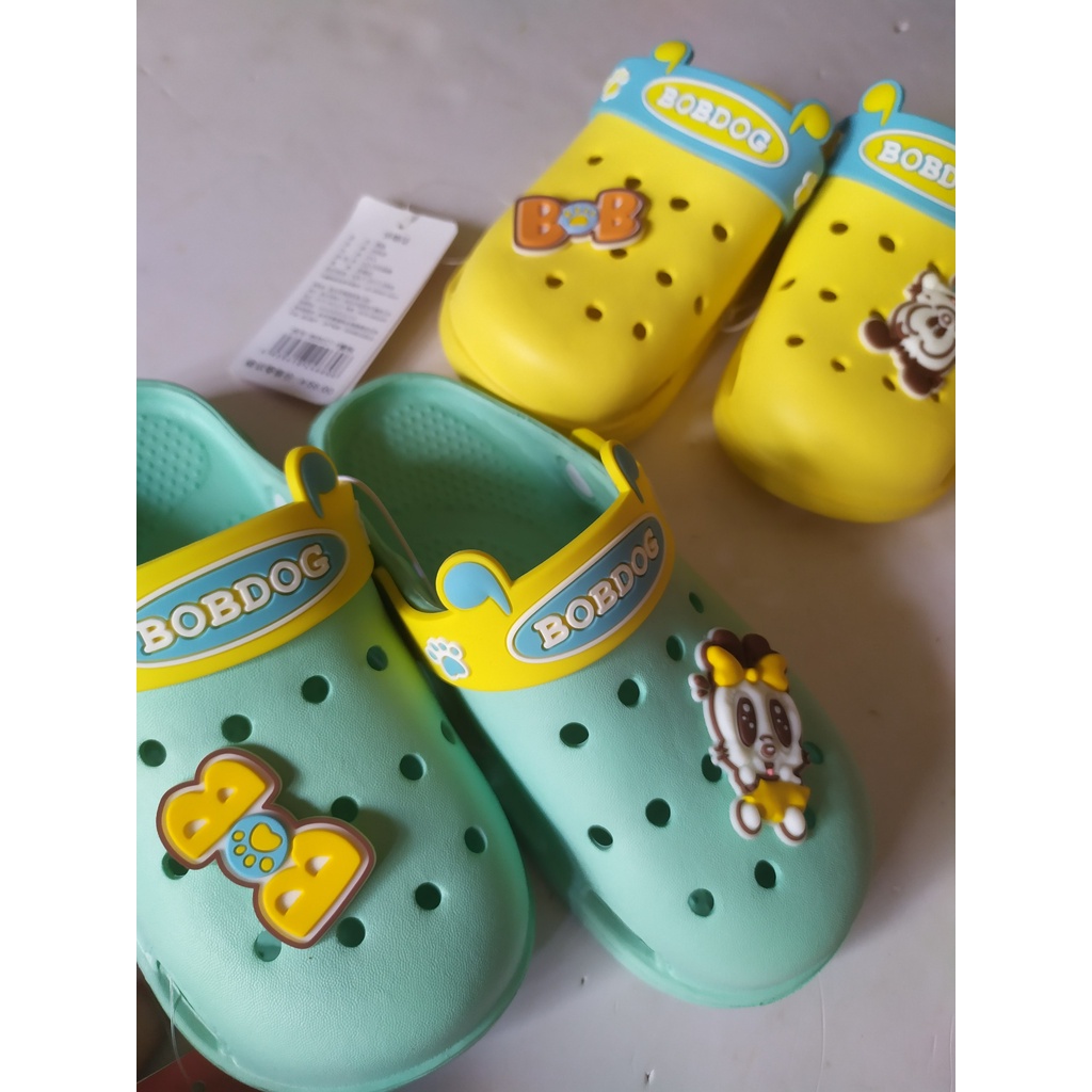 Dép sục Bobdog xanh, vàng chân bé 18cm