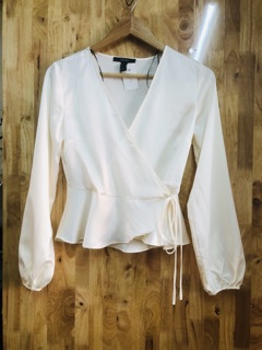 áo satin F21