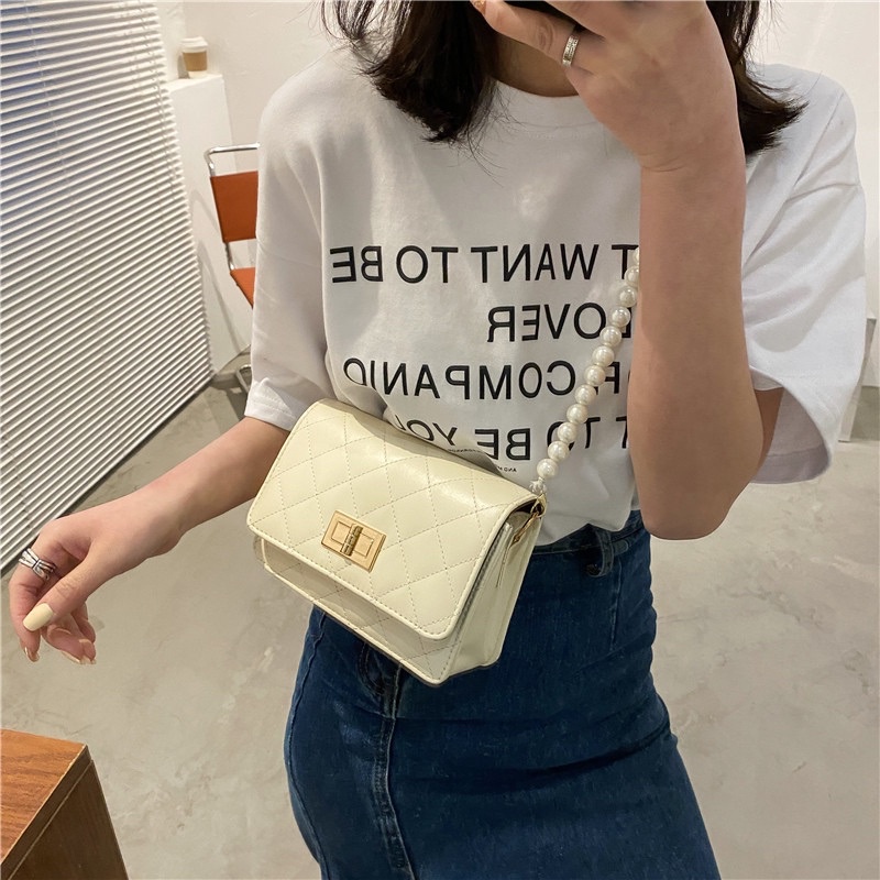Túi đeo chéo dây xích đính hạt trắng đáng yêu TX61