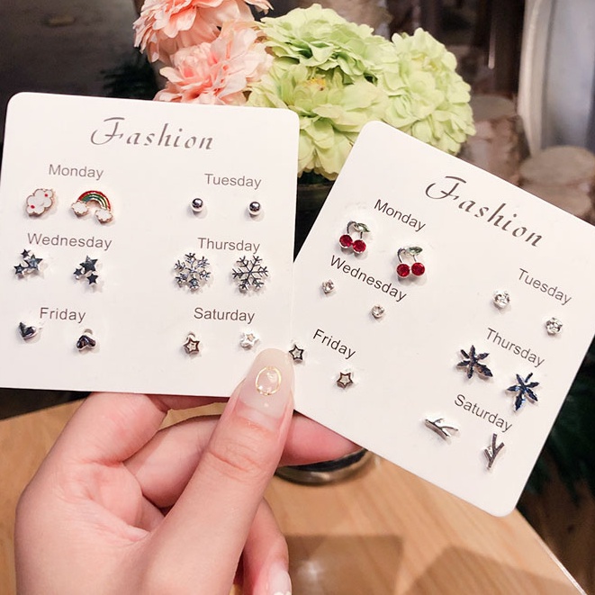 Hoa tai dáng nhỏ và thiết kế đơn giản xinh xắn cho nữ