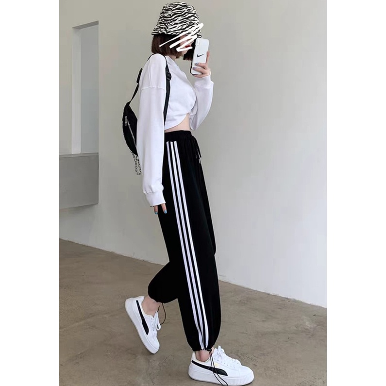 Quần thể thao nữ ống rộng 3 sọc bo gấu vải Umì Unisex đen dáng suông dài - Quần jogger nữ ống suông dây rút mặc đi học