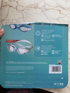 Mắt kính bơi hiệu speedo