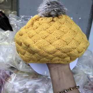 Mũ len nồi cho bé gái