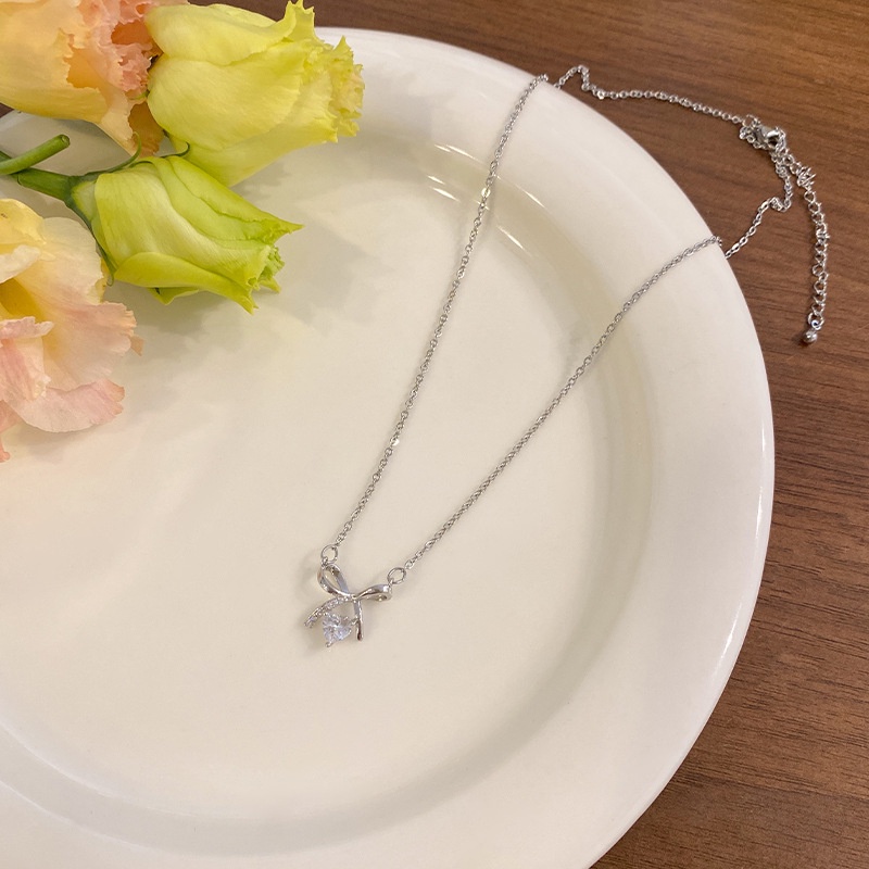 Vòng cổ nữ dây chuyền nữ đơn giản sợi mảnh hình nơ xinh xắn mẫu mới màu bạc V56