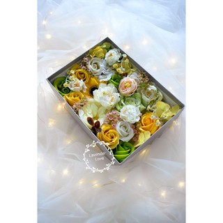 Hộp hoa sáp handmade, hộp hoa quà tặng bạn gái 8/3, 20/10