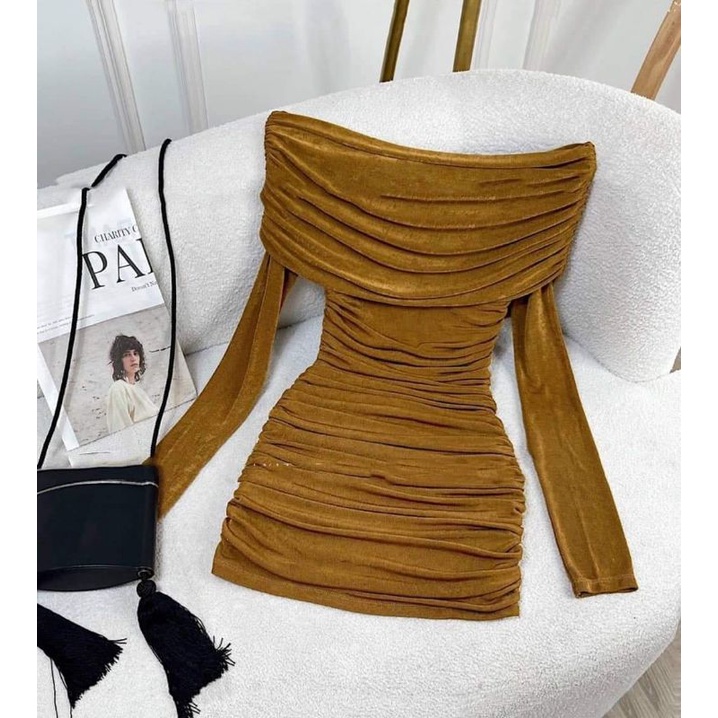 Váy body dúm trễ vai