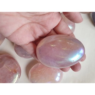Đá rose quartz aura palm