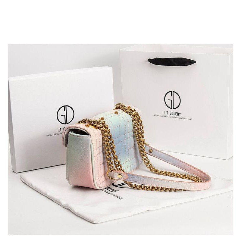 Túi hiệu I.T GOLEDY HONGKONG cao cấp, hàng chính hãng.