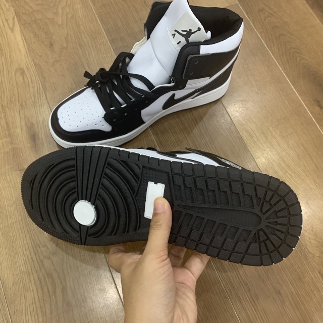 (Fullbox) Giầy Jordan 1 trắng đen chất đẹp giá rẻ | BigBuy360 - bigbuy360.vn
