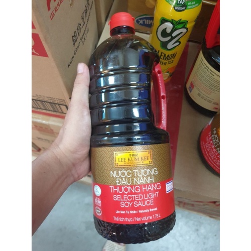 Nước Tương Đậu Nành Soy Sauce Lee Kum Kee chai 1.75L