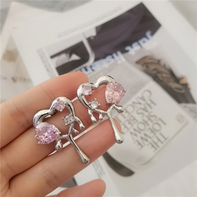 Khuyên Tai Hình Trái Tim Đính Đá Zircon Hồng Thời Trang Phổ Biến