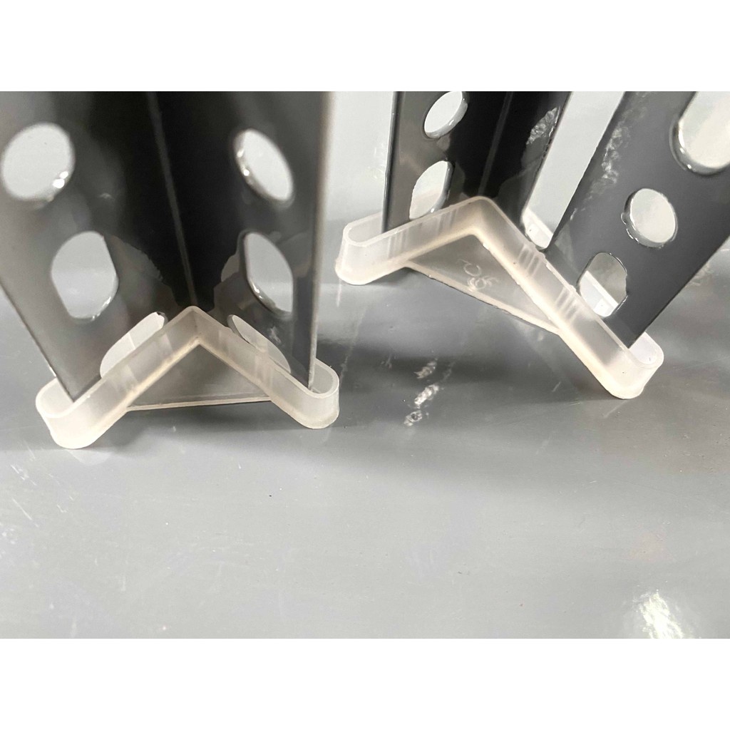 Bộ Chân Nhựa 4 Cái Dùng Lắp Kệ V Lỗ Đa Năng - Shop Bảo Sơn