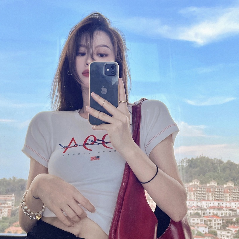 Áo Thun Tay Ngắn Màu Trắng Họa Tiết Thêu Chữ Kiểu Dáng Đơn Giản Thời Trang