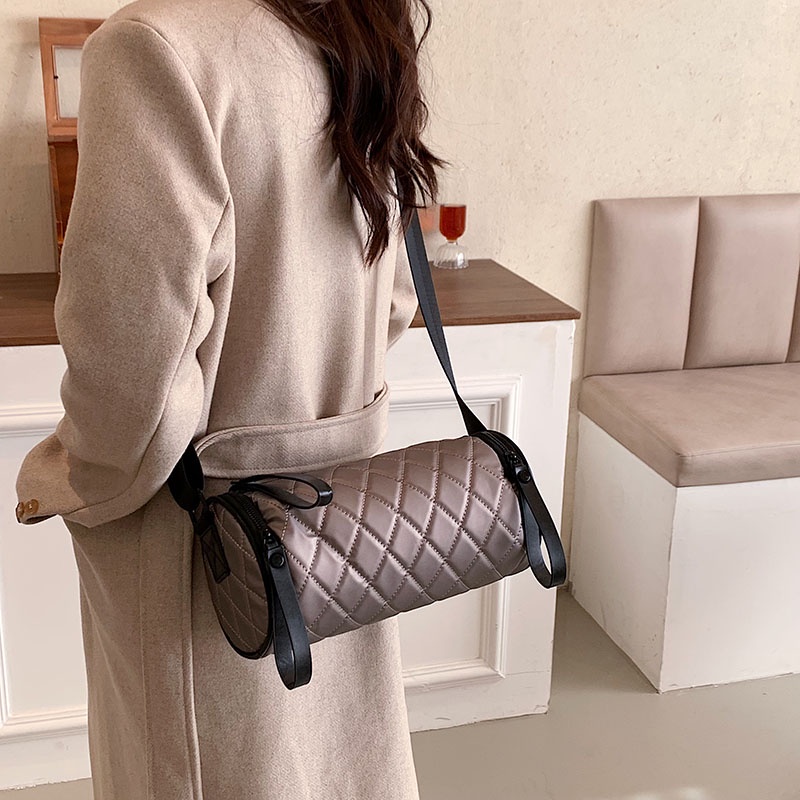 Túi Đeo Chéo Bằng Nylon Chống Nước Thời Trang Cho NữTúi dành cho những cô gái vui chơi... để đi làm và mua s ắm.
