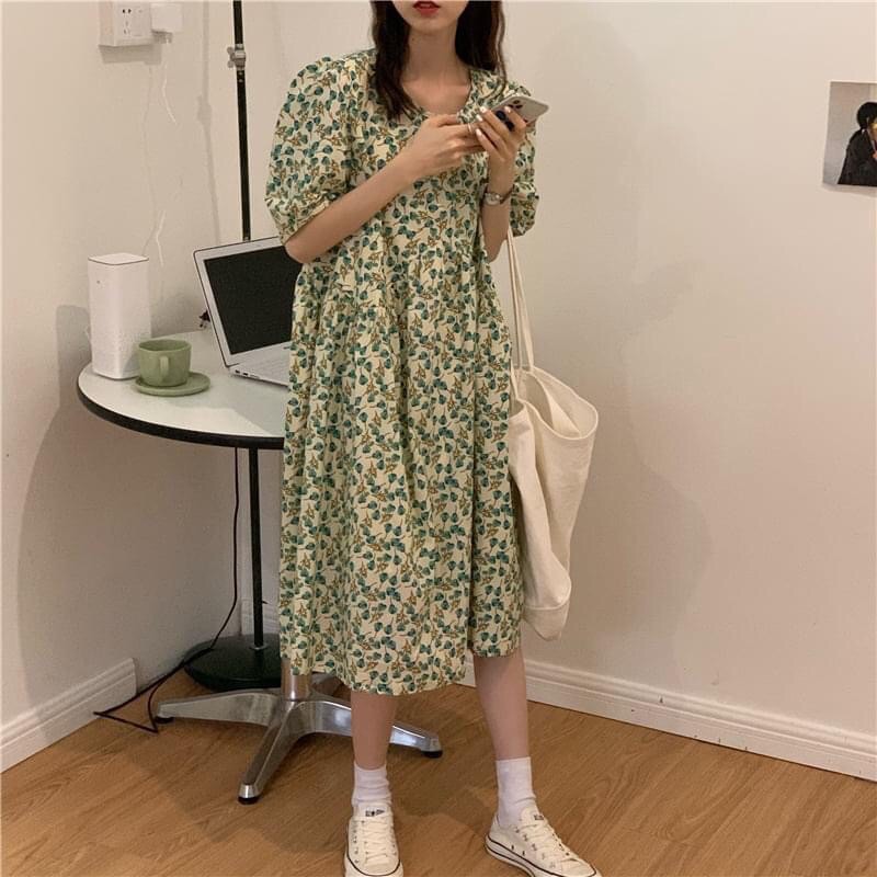 Đầm babydoll midi hoa xanh tối giản suông rộng | BigBuy360 - bigbuy360.vn