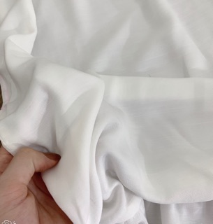 VÁY TRẮNG 2 DÂY CÚP NGỰC ĐUÔI CÁ