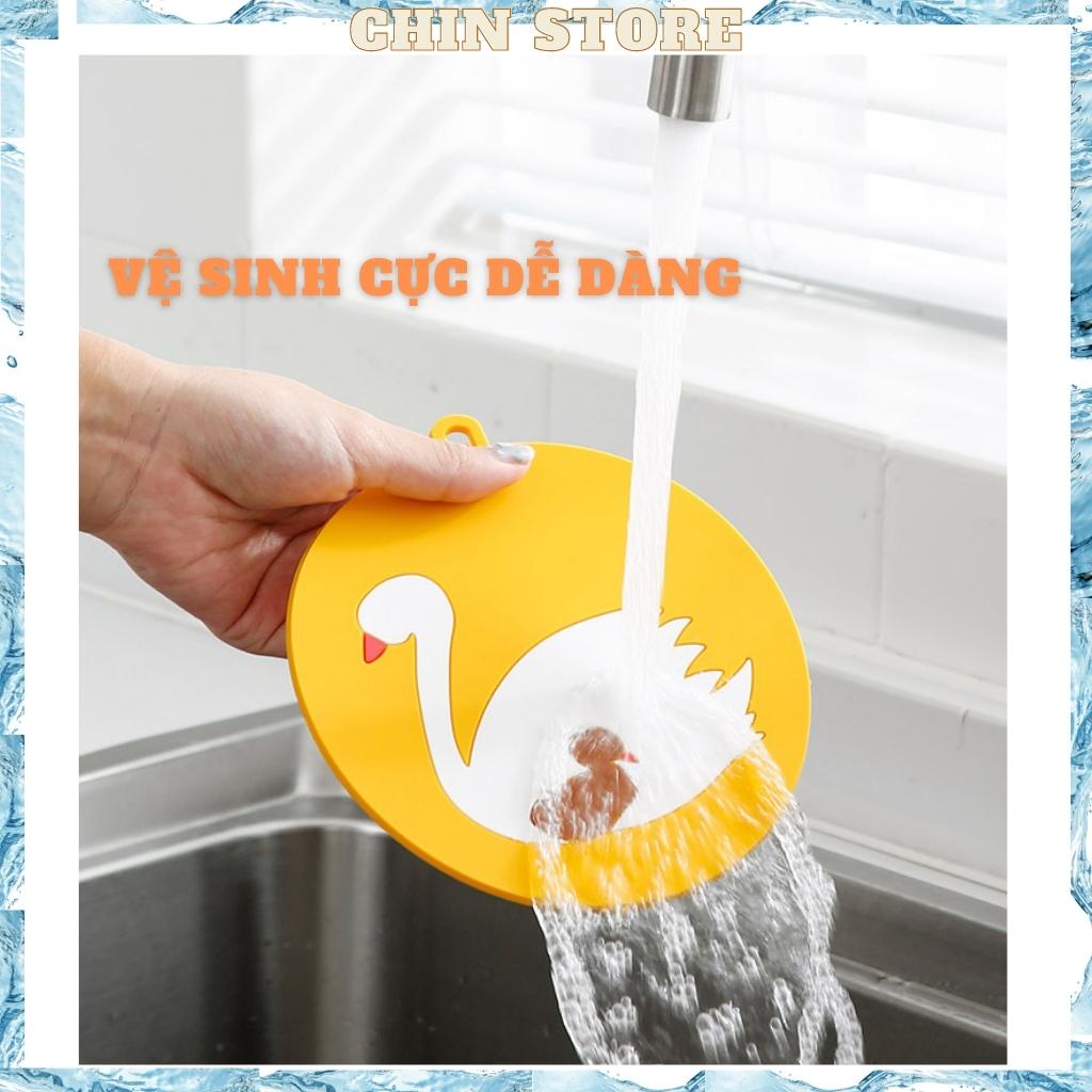 Tấm lót cốc bàn ăn, cốc silicone mềm cách nhiệt hình thú đáng yêu không thấm nước, chống trơn trượt 15cm