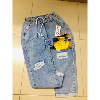 Quần jean baggy