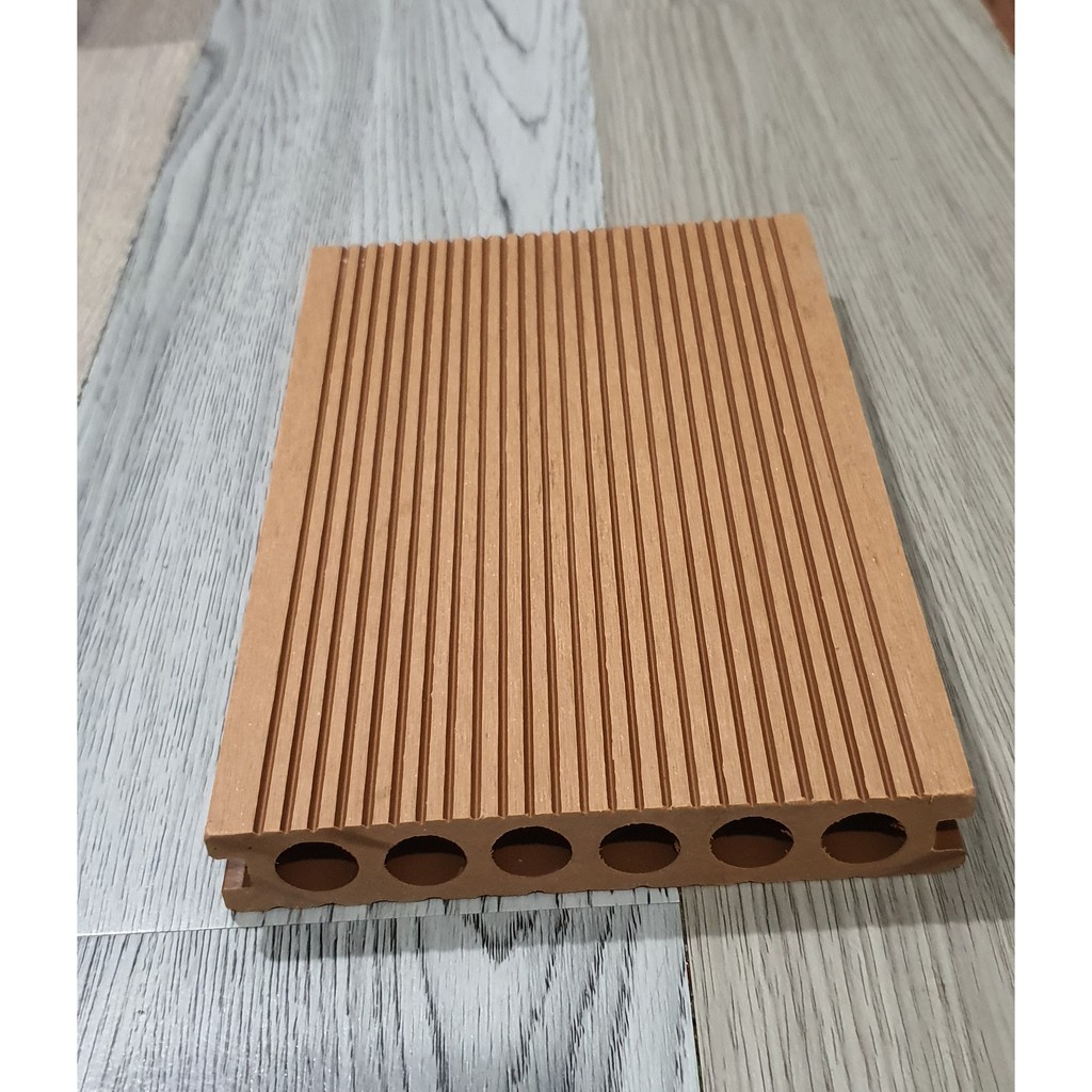 Thanh gỗ nhựa composite ngoài trời lỗ tròn, lỗ vuông