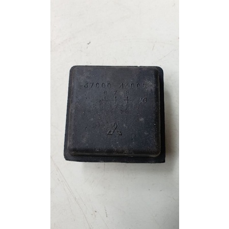 Cao su đệm mõ nhíp phụ ô tô huyn đai 2,5 tấn- 3,5 tấn