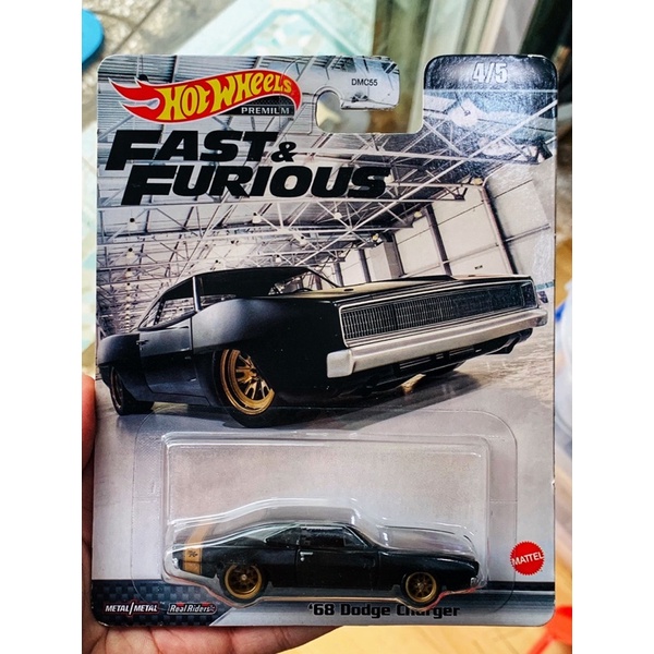 Hobby Store xe mô hình Hot Wheels Premium Fast and Furious 68 Dodge Charger 2022