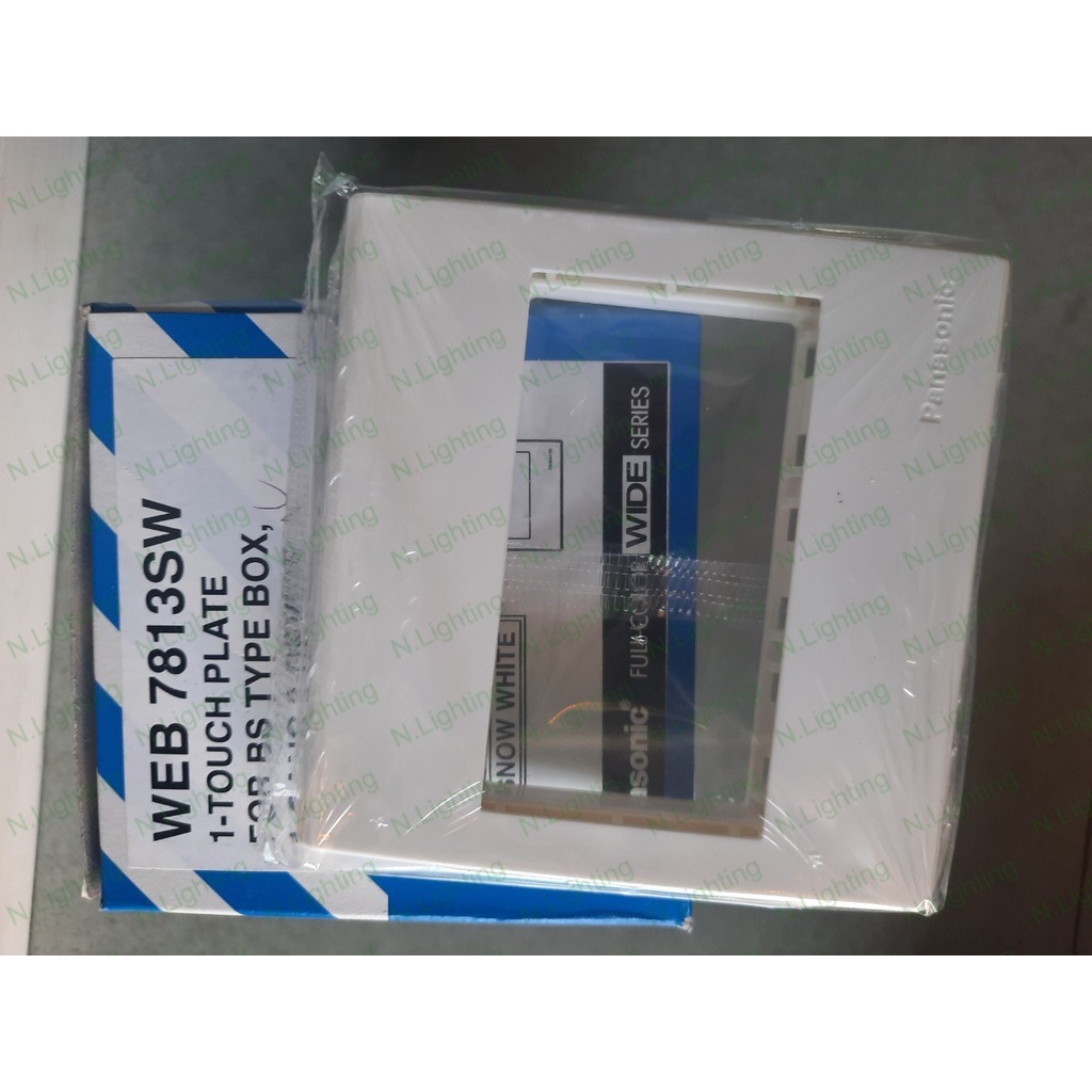 Mặt 1 - Mặt 2 - Mặt 3 vuông Panasoic dòng WIDE WEB7811SW