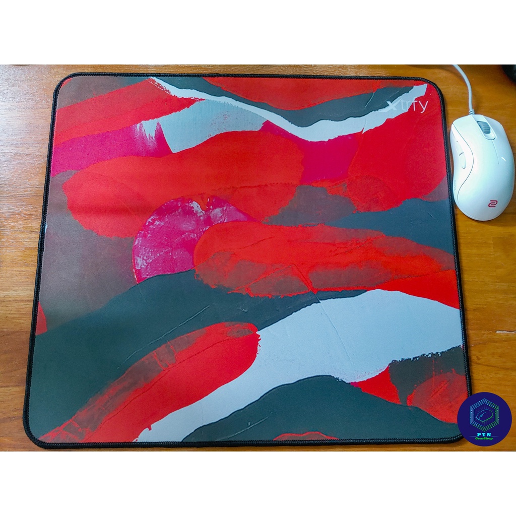 Lót chuột Xtrfy chuyên fps giá rẻ. Kích thước 45x40cm