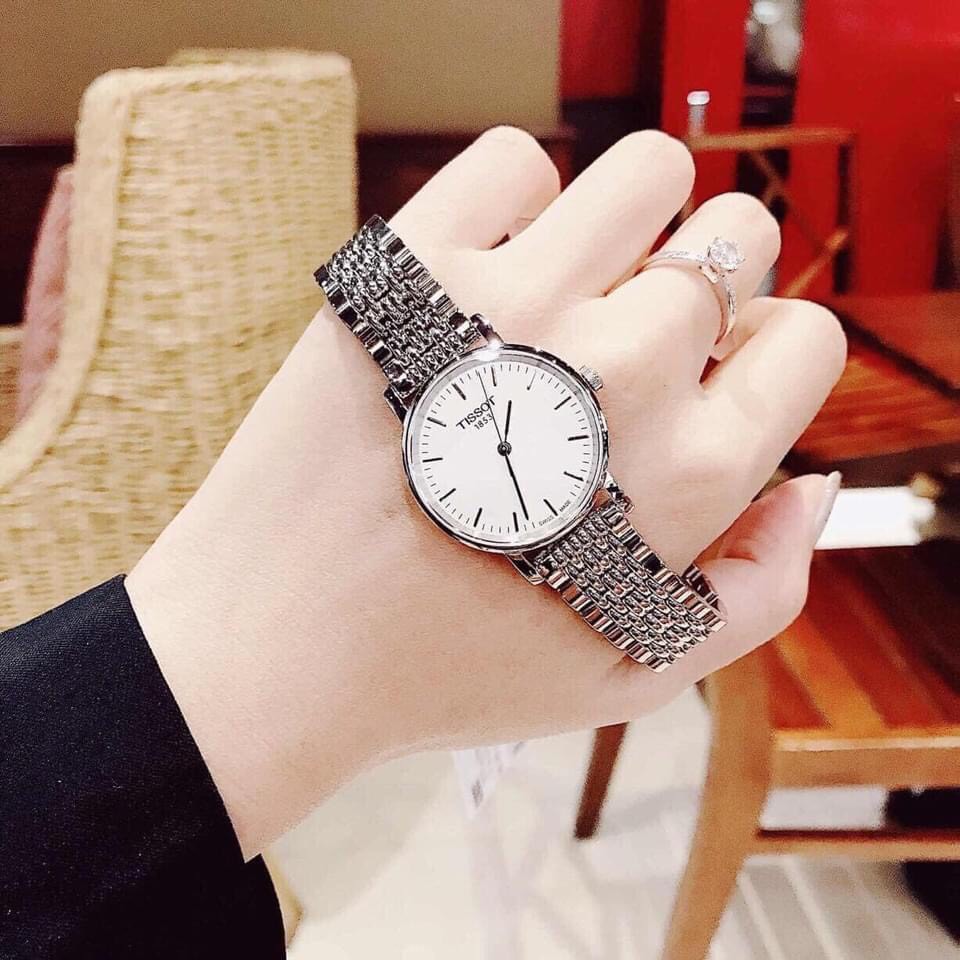 Đồng hồ nữ chính hãng Tissot Everytime - Máy Quartz pin Thụy Sĩ - Mặt kính Sapphire chống xước tốt