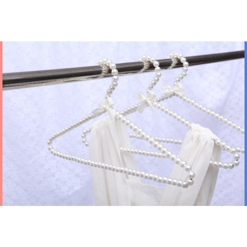 1 Móc Treo Quần Áo Trẻ Em Bằng ABS Đính Ngọc Trai