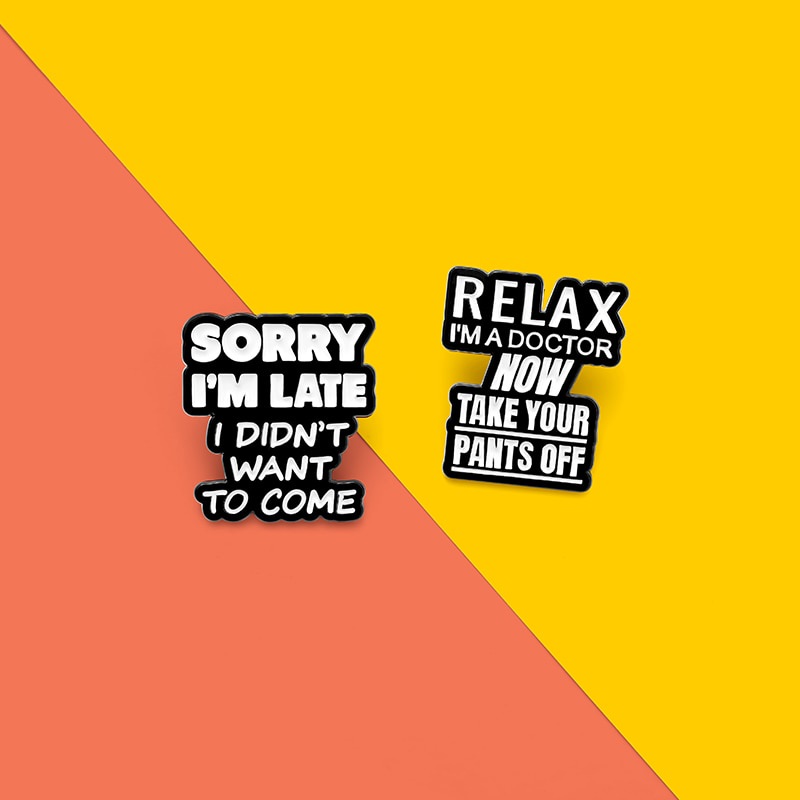 Ghim cài áo hình chữ L'm Late L Didn't To Come Want màu trắng đen thời trang cho học sinh