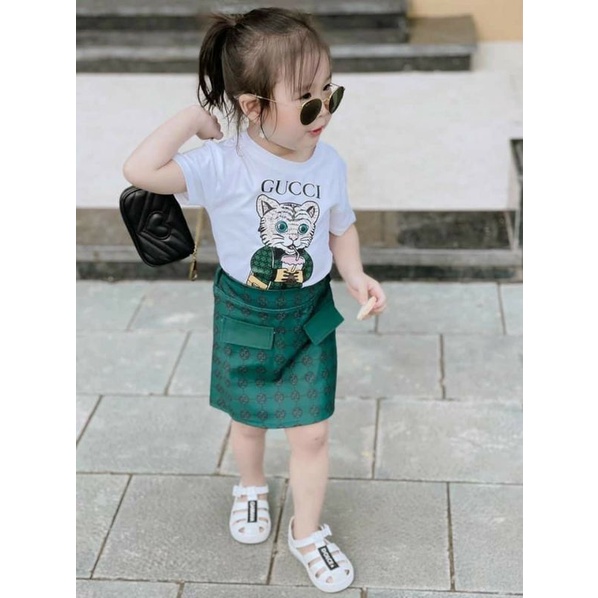 SET ÁO TRẮNG IN MÈO KÈM CHÂN VÁY CHO BÉ