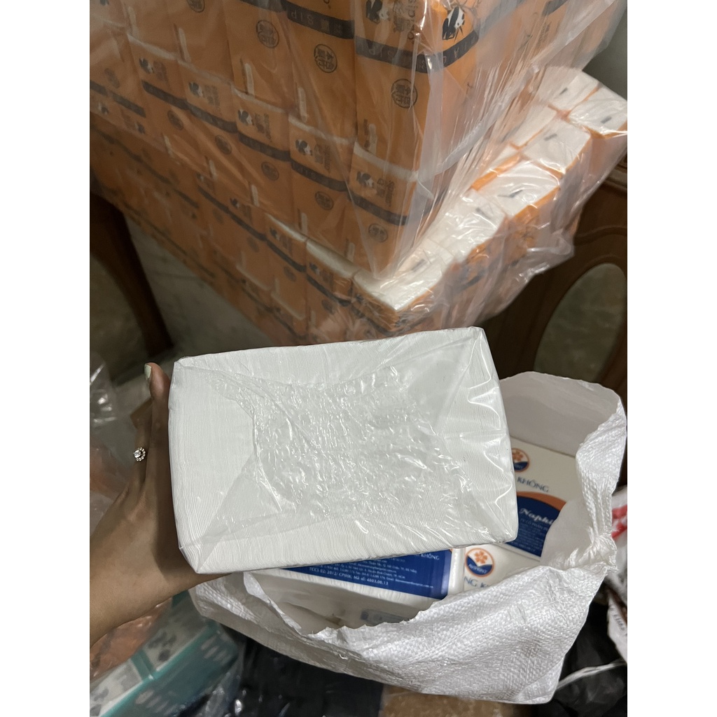 Khăn giấy ăn vuông hàng không AVIPRINT 500g dai, không bở