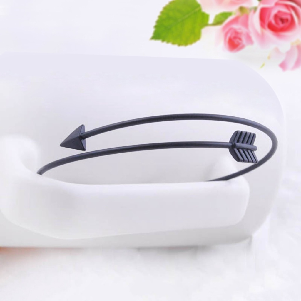 Vòng tay hình mũi tên thời trang cho nữ