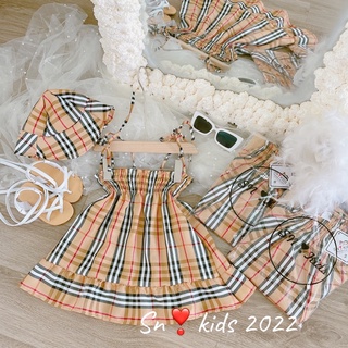 đầm bubbery kèm mũ