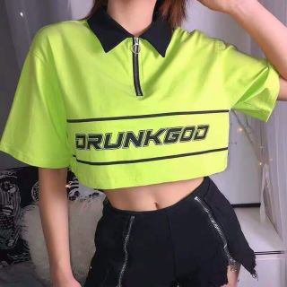 Áo croptop polo dây kéo
