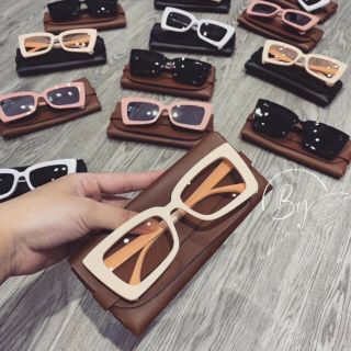 KÍNH VUÔNG NỮ SANG CHẢNH KÈM ẢNH THẬT KHÁCH HANG