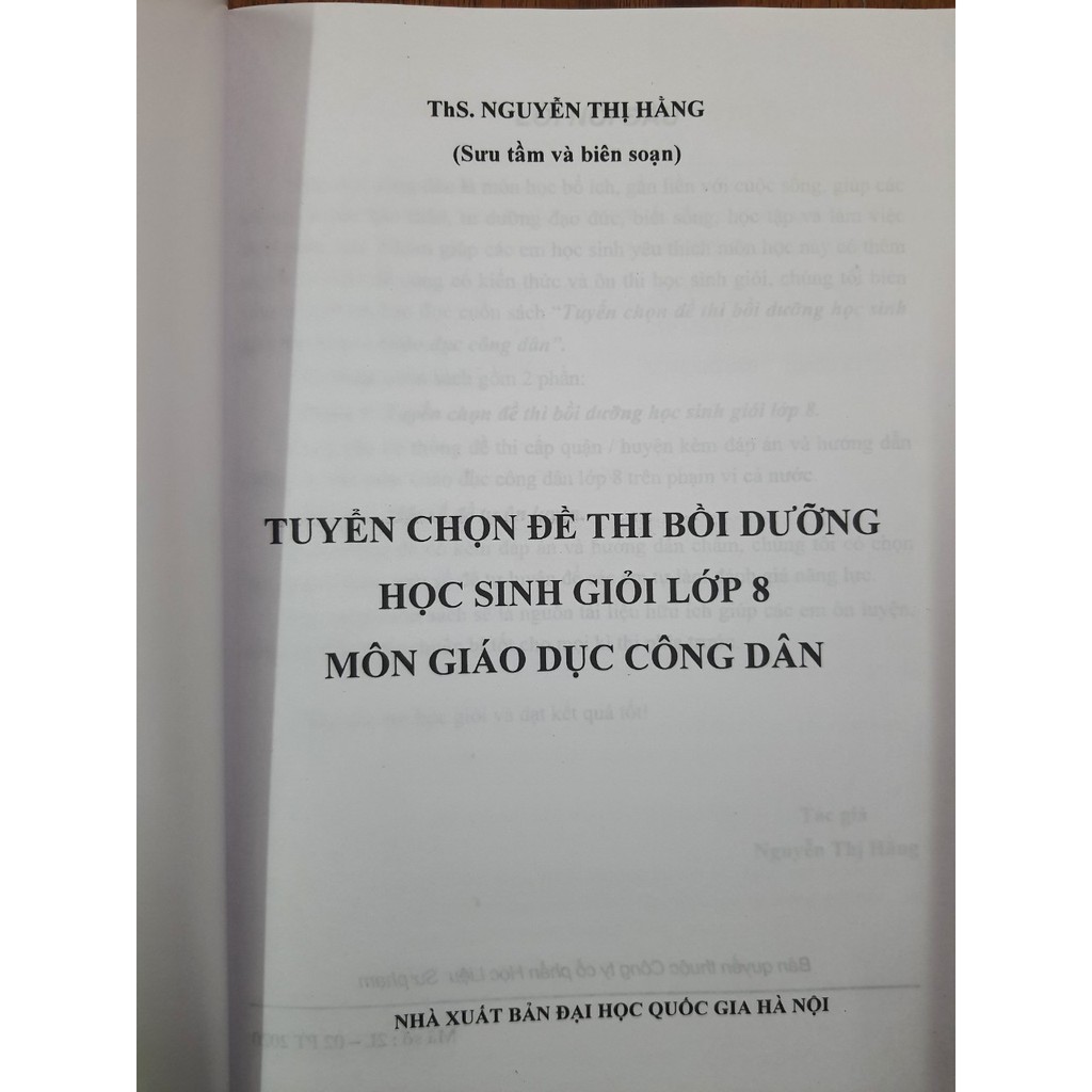 Sách - Tuyển chọn đề thi bồi dưỡng học sinh giỏi lớp 8 môn Giáo Dục Công Dân