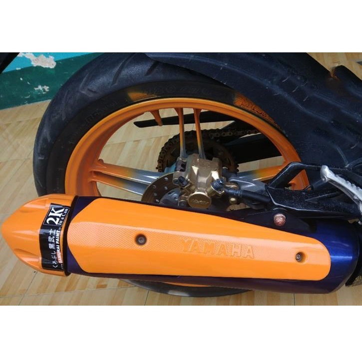 Sơn Samurai màu cam Repsol UCH237+TCH237 chính hãng, sơn xịt dàn áo xe máy chịu nhiệt, chống nứt nẻ, kháng xăng