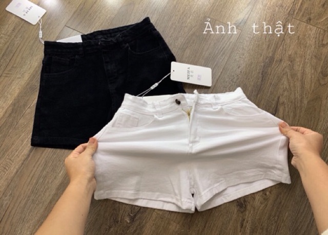QUẦN SHORT KAKI ĐEN TRẮNG