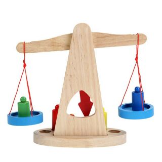 CÂN GỖ CHO BÉ YÊU