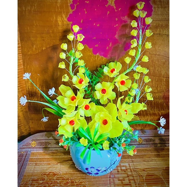 Chậu hoa pha lê đá