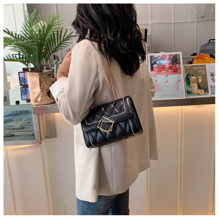 Túi xách nữ đeo chéo khóa gương lệch cao cấp thời trang Hàn Quốc TX24 túi đeo vai Chip Xinh Bag | BigBuy360 - bigbuy360.vn